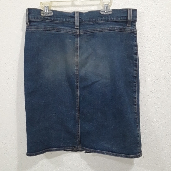 American Eagle Jean Skirt - Picture 2 of 3